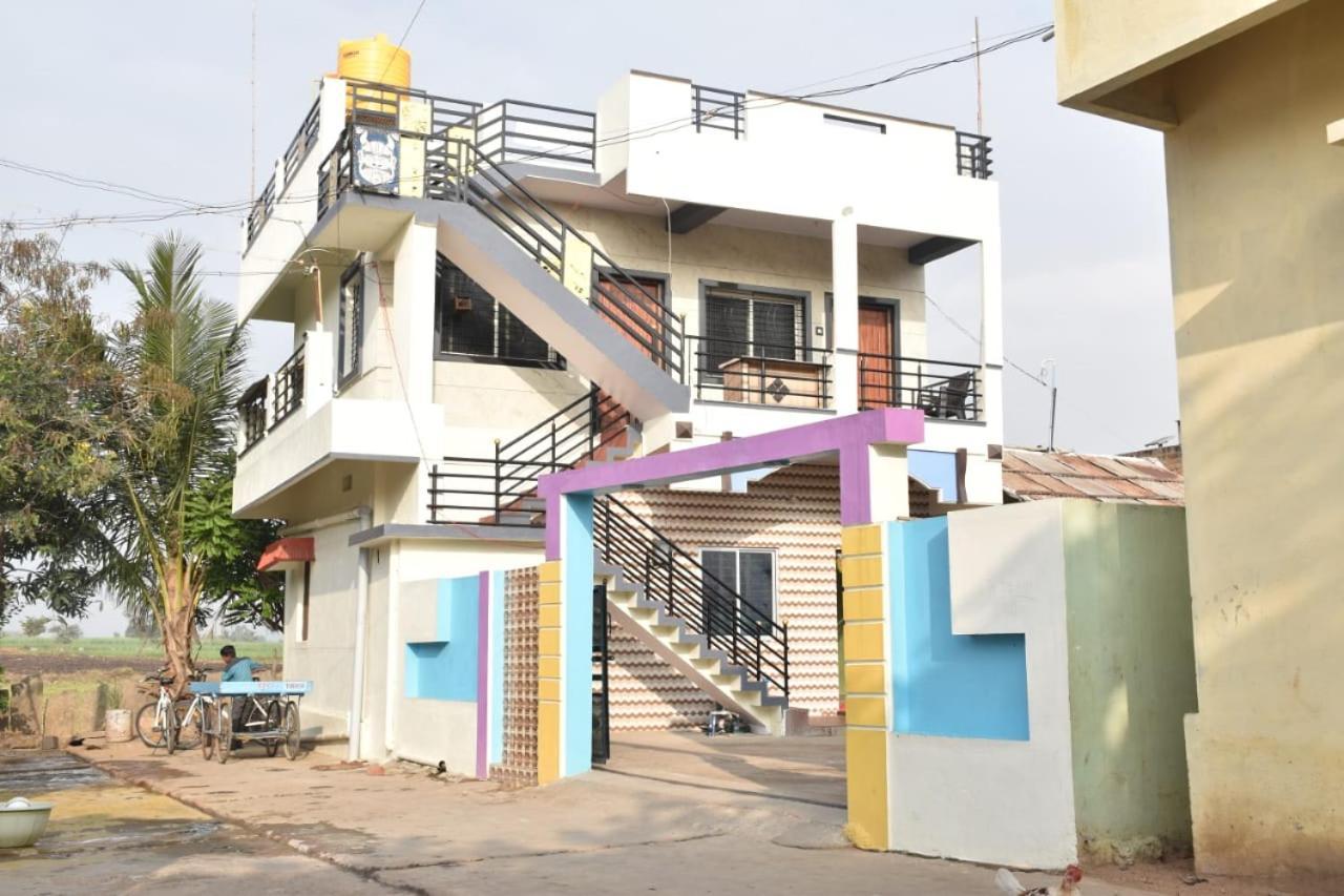 Coconut Homestay ฮัมปี ภายนอก รูปภาพ